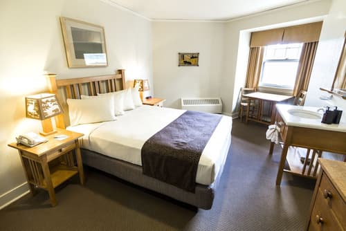 Old Faithful Inn - Inside the Park, Room