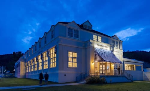 Mammoth Hot Springs & Cabins - Inside the Park, Restaurant