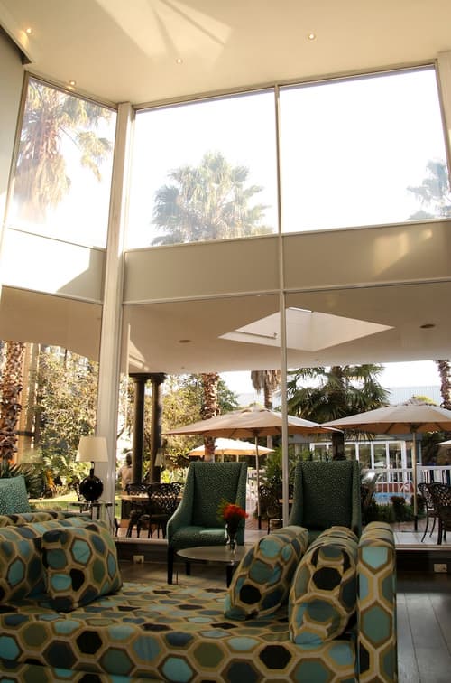 Holiday Inn Johannesburg Airport by IHG, Lobby sitting area