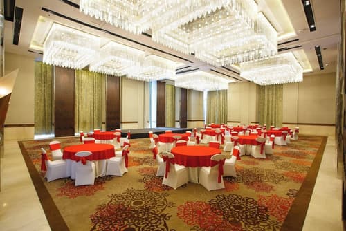 Courtyard by Marriott Agra, Reception