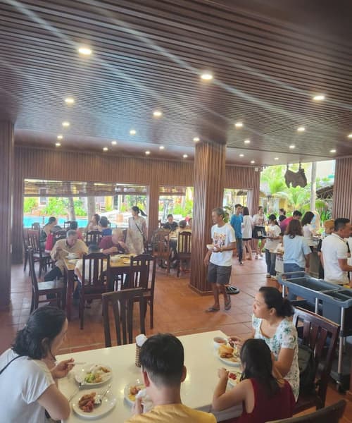 Minh Tam Resort, Restaurant