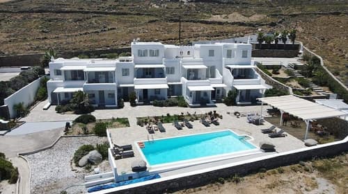 Yakinthos Residence, 