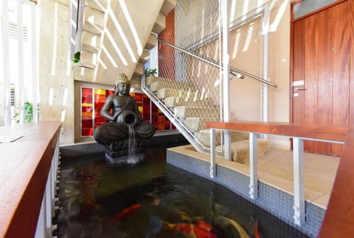 Dream Inn PR, Lobby sitting area