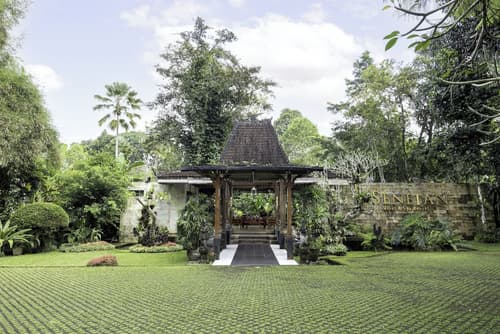 Senetan Villas and Spa Resort, Front of property