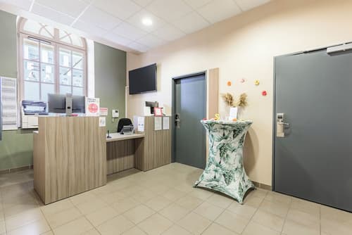 Appart'City Confort Reims Centre, Reception