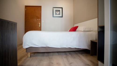 Hotel Napoléon, Room