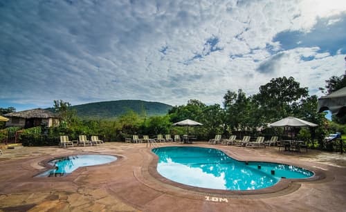 Sentrim Mara Game Lodge, Primary image