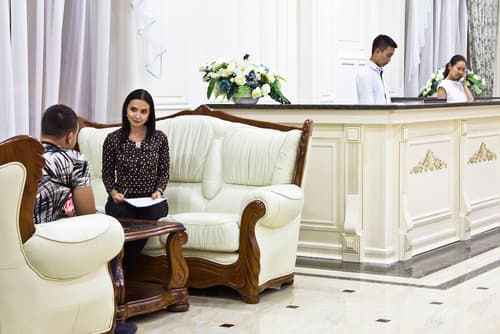 Plaza Hotel Bishkek, Reception