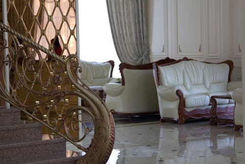 Plaza Hotel Bishkek, Lobby sitting area