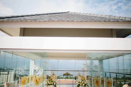 Mahogany Hotel, Chapel