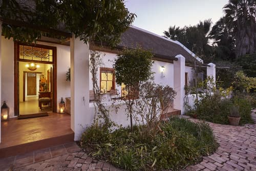 Yellow Aloe Guesthouse, Room