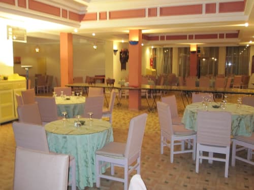 Hôtel Erfoud le Riad, Family dining