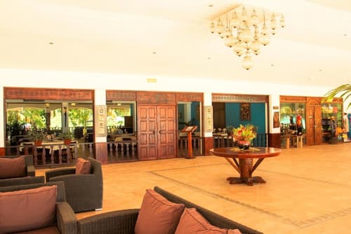 Hotel Cote d'Or Lodge, Lobby