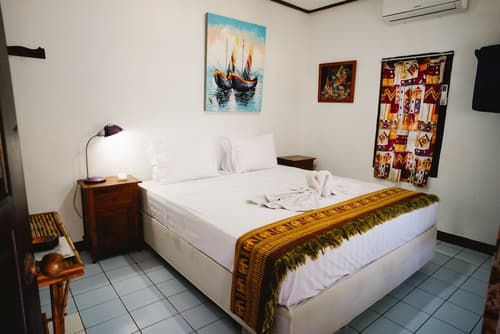 Temple Cafe & Seaside Cottages, Room