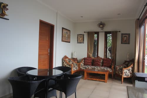 Temple Cafe & Seaside Cottages, Terrace/patio