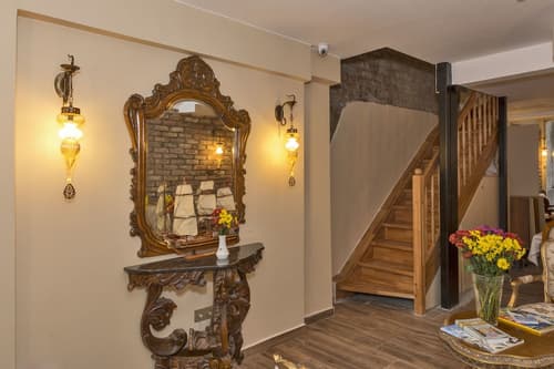 By Murat Royal Hotels, Lobby