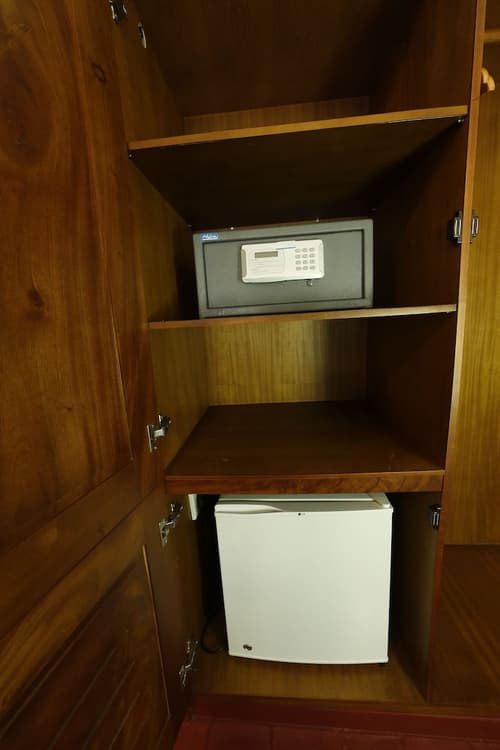 Catamaran Beach Hotel, Room