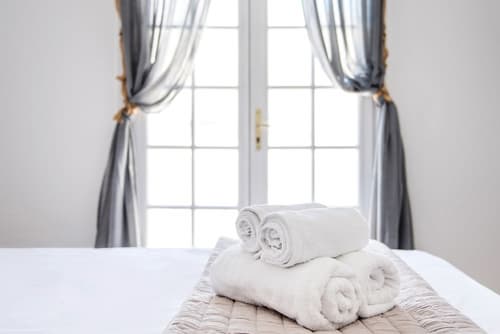 LavaRock Villa, Room