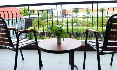 Koulen Central Hotel, Terrace/patio