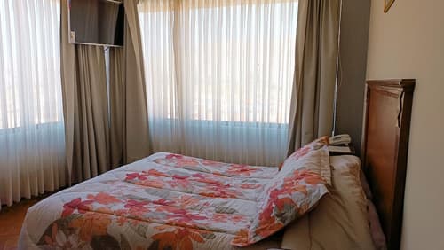 Elegance  Hotel, Room