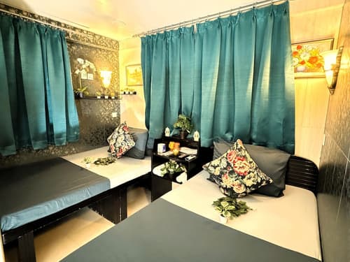 Park Guest House, Room