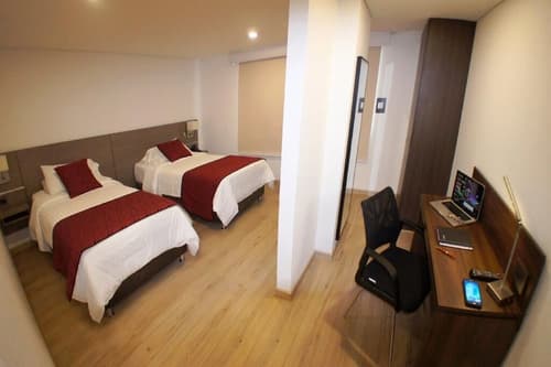 SM Grand Hotel, Room