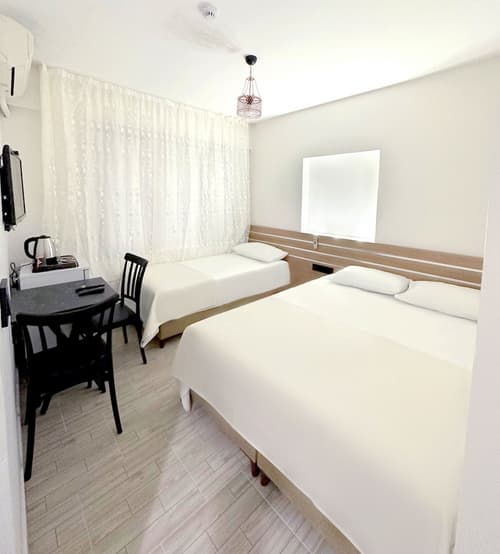 Menesa Hotel, Room