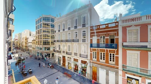 Triana Rooms EH, Room