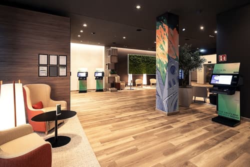 Intercityhotel Paderborn, Lobby sitting area