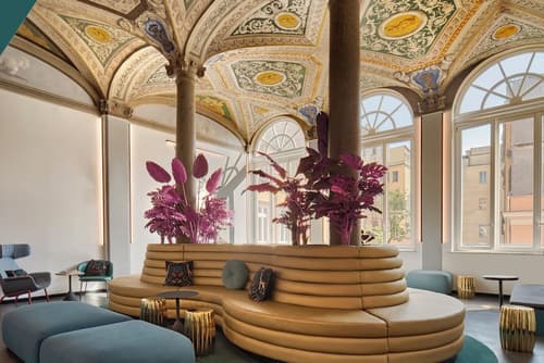 Jo&Joe Roma, Lobby sitting area