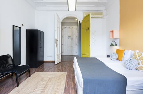 Live It Gran Via, Room