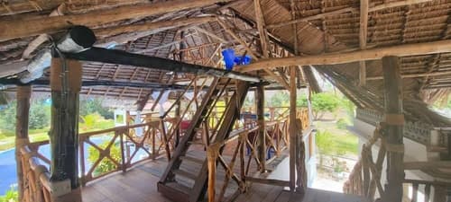 Mafia Fabu Lodge, Interior