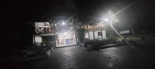 Mafia Fabu Lodge, Front of property