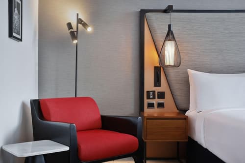 The First Collection Dubai Waterfront, Room