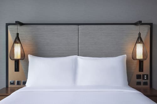 The First Collection Dubai Waterfront, Room