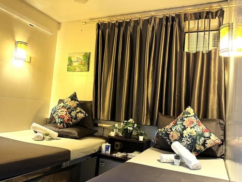 International Inn, Room