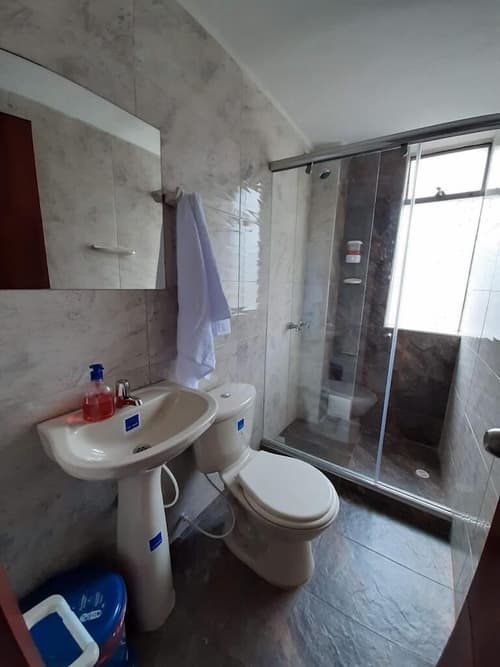 Hotel Calantha, Bathroom