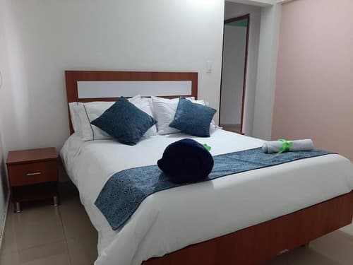 Hotel Calantha, Room