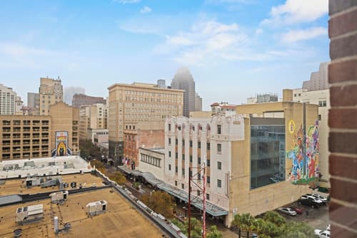 The Maverick, powered by Placemakr - River Walk, View from room