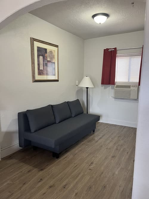 Arizona 9 Motor Hotel, Room