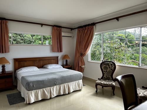 Beau Sejour Hotel, Room