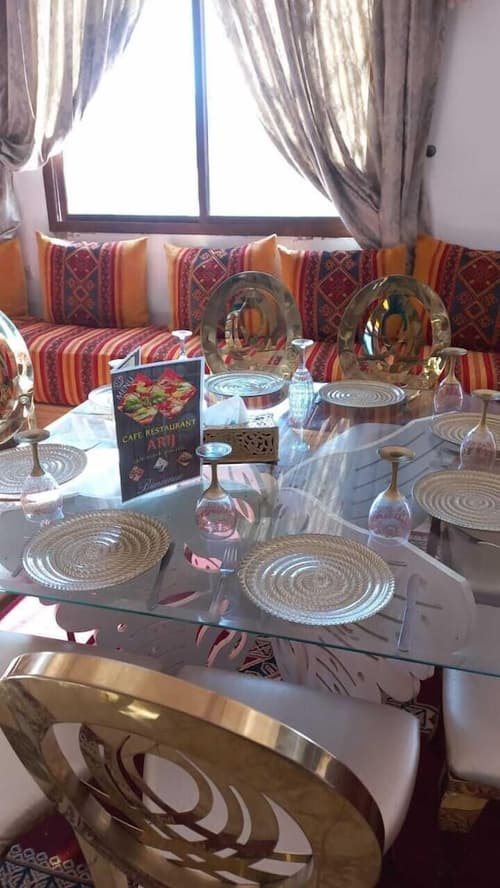 Hôtel et Restaurant Kinan, Restaurant