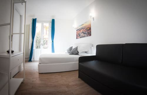 BQ HOUSE COLOSSEUM Luxury Rooms, Room