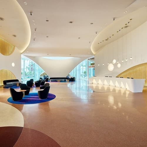 Universal's Terra Luna Resort, Lobby