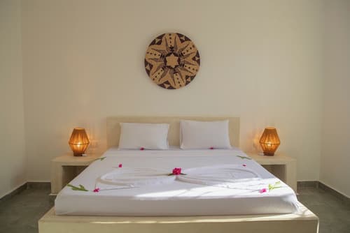 Paje White House, Room