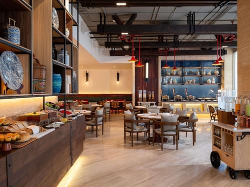 Mercure Bangkok Surawong, Miscellaneous