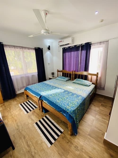 Oceanic View Apartments, Room