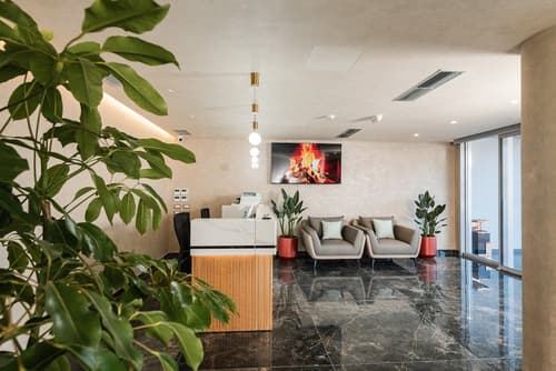 Troci Hotel, Reception