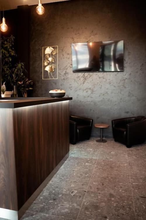 Olivia Rooms, Reception