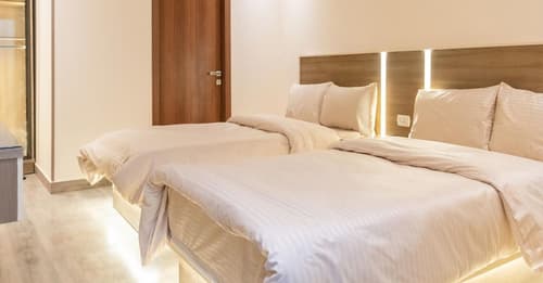 Narmer Pyramids View, Room